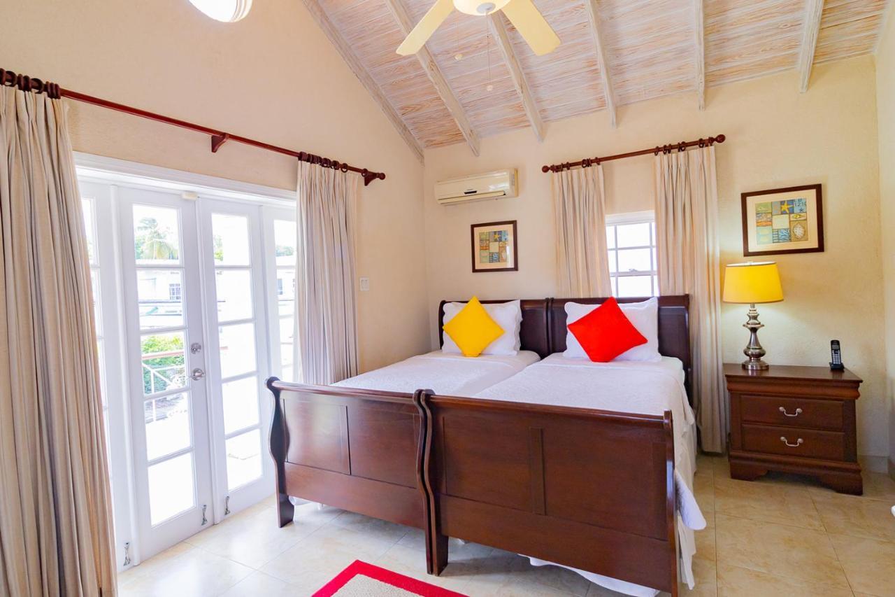 Bianca Bay 3 Bedroom West Coast Beach Front Villa Сейнт Джеймс Екстериор снимка