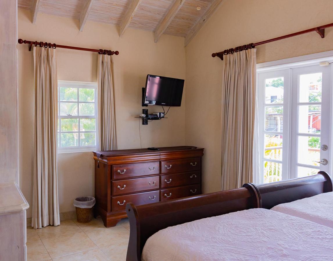 Bianca Bay 3 Bedroom West Coast Beach Front Villa Сейнт Джеймс Екстериор снимка