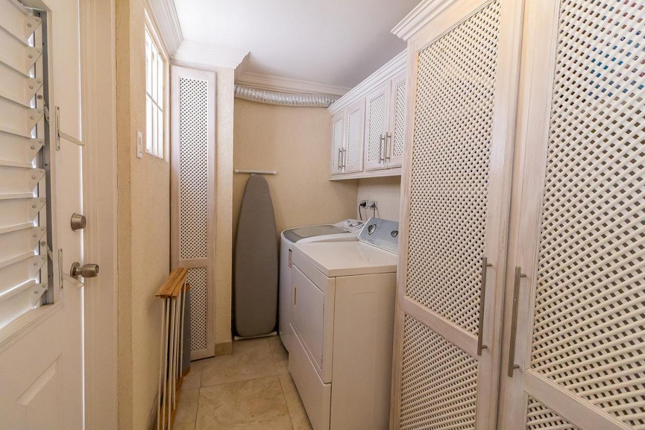 Bianca Bay 3 Bedroom West Coast Beach Front Villa Сейнт Джеймс Екстериор снимка